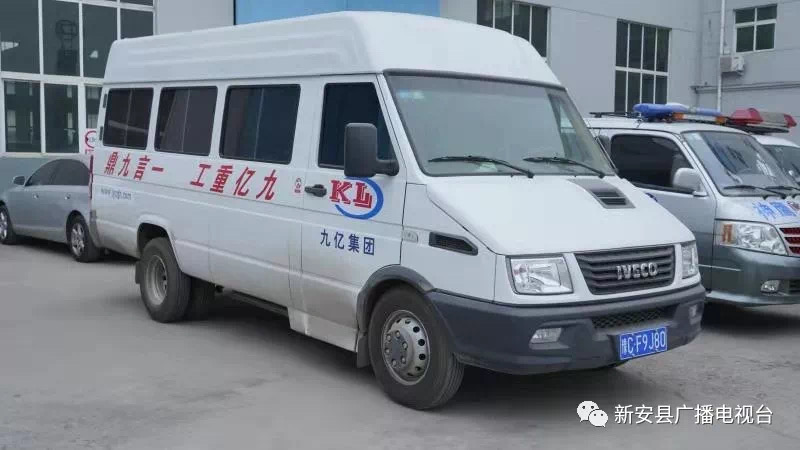 為神鷹救援隊(duì)捐贈(zèng)車輛.JPG